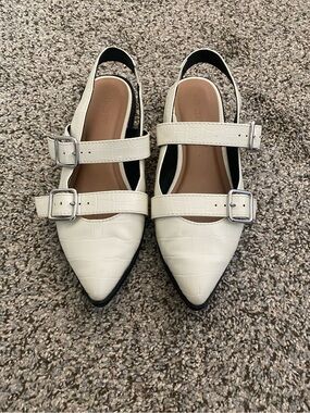 Old Navy Pointed Toe Buckle Slingback Flats